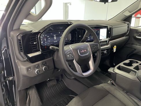 New 2025 GMC Sierra 1500 Elevation image 13