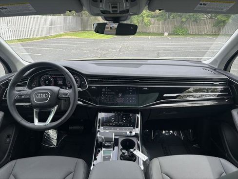Certified 2025 Audi Q7 3.0T Premium Plus w/ Premium Plus Package image 10