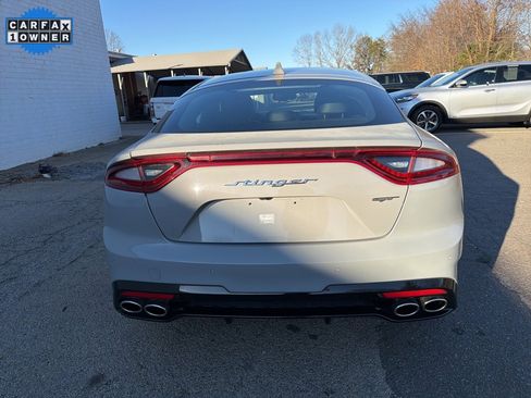 Used 2020 Kia Stinger GT1 image 3