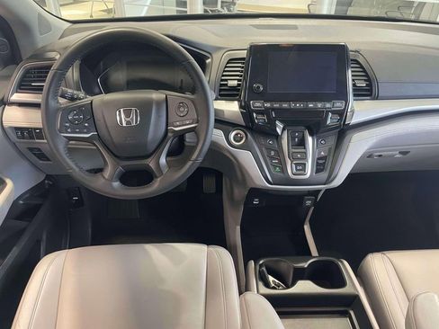 Certified 2024 Honda Odyssey EX-L image 13