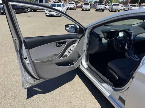 Used 2012 Hyundai Elantra GLS w/ Preferred Pkg 3 FWD image 20