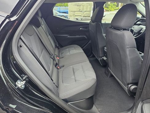 New 2027 Chevrolet Bolt LT w/ Comfort Package FWD image 12