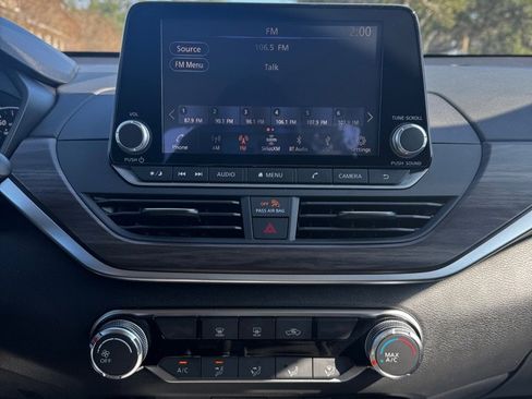 Used 2025 Nissan Altima 2.5 SV image 20