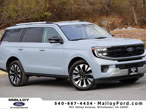 Used 2025 Ford Expedition Platinum w/ Driver's Package image 1