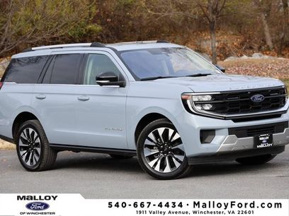 Used 2025 Ford Expedition Platinum w/ Driver's Package