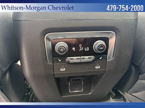 Used 2024 Chevrolet Suburban Z71 w/ Luxury Package AWD/4WD image 27