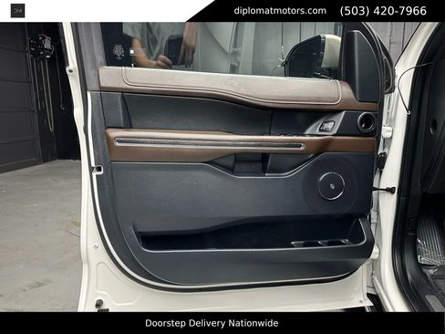 Used 2021 Ford Expedition King Ranch image 38