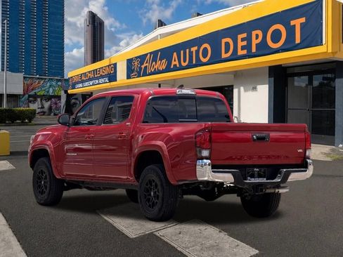 Used 2019 Toyota Tacoma SR5 RWD image 3