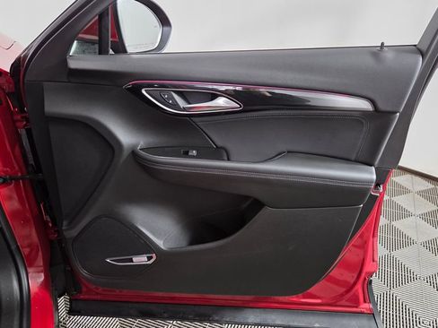 Used 2025 Buick Envision Preferred image 33