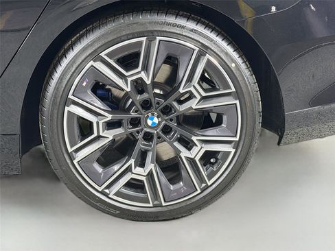 New 2026 BMW 530i w/ M Sport Package RWD image 31