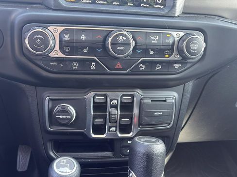 Used 2021 Jeep Wrangler Unlimited Sport AWD/4WD image 20