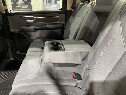 Used 2019 RAM 1500 Big Horn AWD/4WD image 13