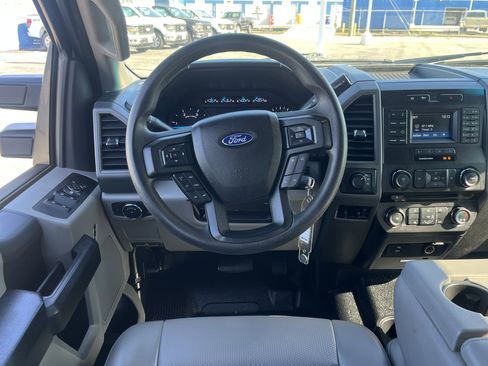 Used 2017 Ford F250 XL w/ Power Equipment Group image 28