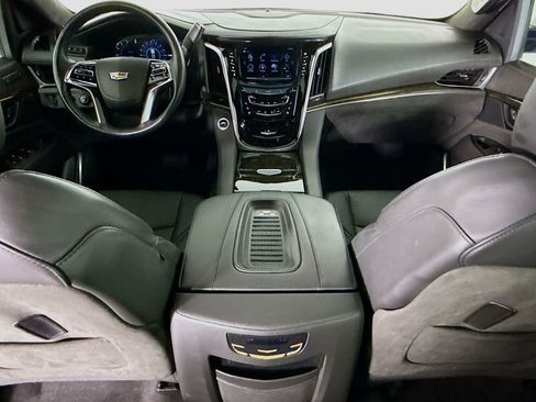 Used 2020 Cadillac Escalade ESV Platinum image 13