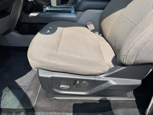 Used 2018 Ford F150 XLT w/ Equipment Group 302A Luxury AWD/4WD image 12
