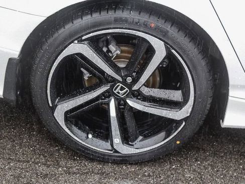 Used 2022 Honda Accord Sport image 12