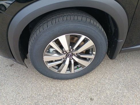 New 2025 Nissan Pathfinder SL w/ Lighting Package (N92) image 28