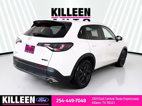 Used 2024 Honda HR-V Sport image 8