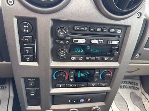 Used 2003 HUMMER H2 w/ Preferred Equipment Group AWD/4WD image 30