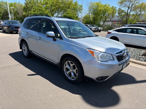 Used 2015 Subaru Forester 2.5i Touring w/ Popular Package #2 AWD/4WD image 3