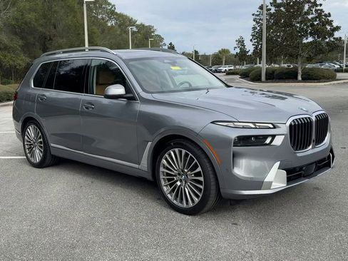 Certified 2024 BMW X7 xDrive40i w/ Premium Package image 2