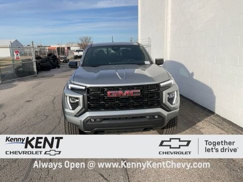 Used 2024 GMC Canyon Elevation w/ Convenience Package image 5