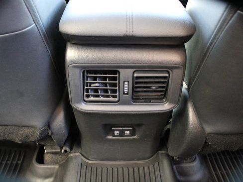 Used 2021 Toyota RAV4 XLE Premium AWD/4WD image 29