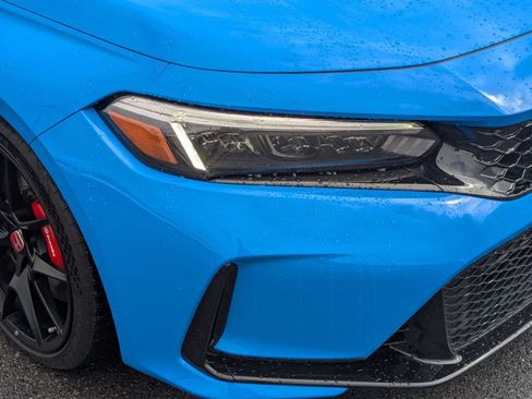 Used 2023 Honda Civic Type R image 10