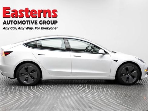 Used 2023 Tesla Model 3 Standard Range RWD image 4