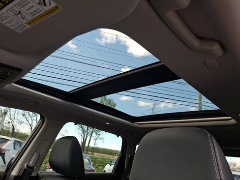 Certified 2023 Nissan Rogue SL w/ SL Premium Package image 14