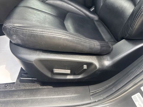 Used 2017 MAZDA MAZDA3 Touring FWD image 19