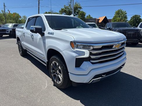 New 2026 Chevrolet Silverado 1500 High Country AWD/4WD image 7