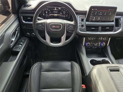 Used 2022 GMC Yukon SLT w/ SLT Premium Package image 14
