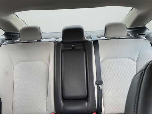 Used 2019 Ford Fusion SE w/ Equipment Group 151A FWD image 14