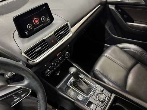 Used 2017 MAZDA MAZDA3 Touring image 17