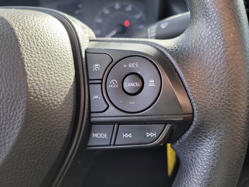 Certified 2023 Toyota Corolla LE image 27