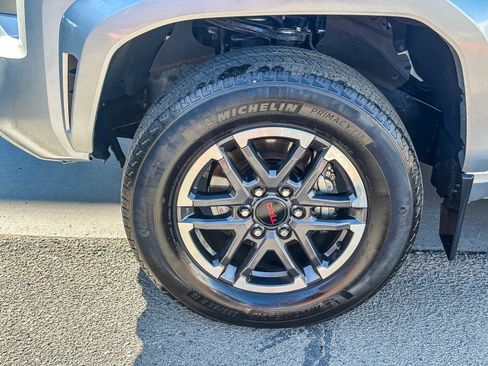 Certified 2024 Toyota Tacoma TRD Sport AWD/4WD image 11