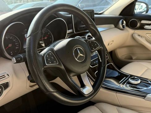 Used 2018 Mercedes-Benz C 300 4MATIC Sedan image 9