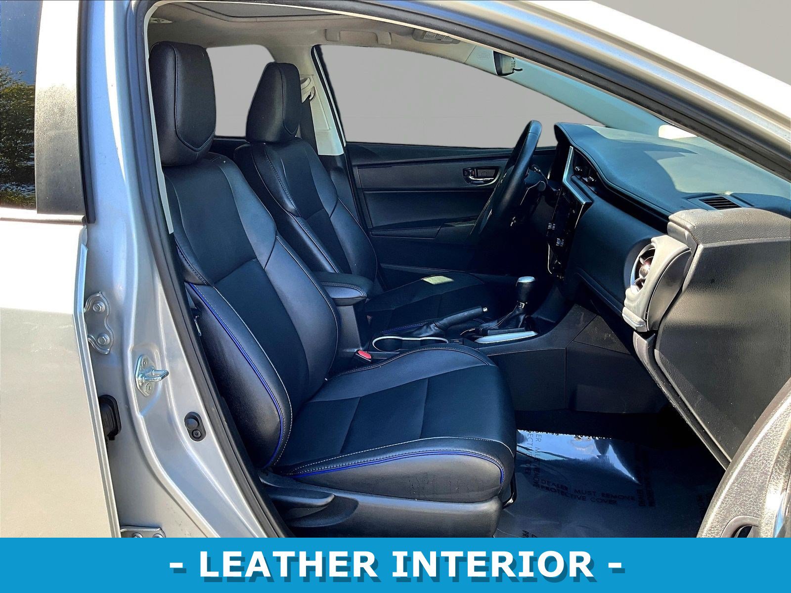 Used 2017 Toyota Corolla XSE w/ Carpet Mat Package (TMS) FWD image 29