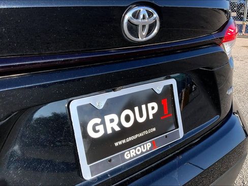 Used 2023 Toyota Corolla LE image 9