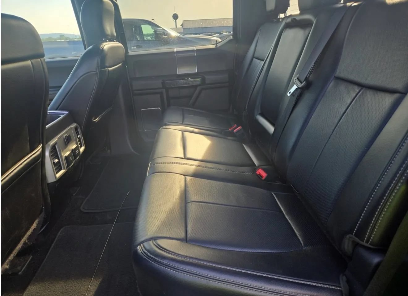 Used 2018 Ford F150 Lariat AWD/4WD image 7
