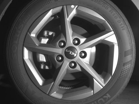 Used 2025 Kia K4 LXS image 12