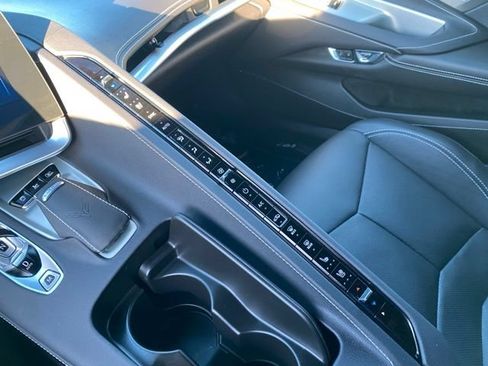 Used 2024 Chevrolet Corvette Stingray Preferred Cpe w/ Z51 Performance Package RWD image 21