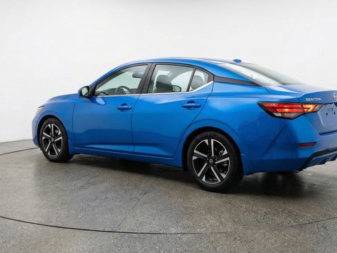 Used 2025 Nissan Sentra SV image 6