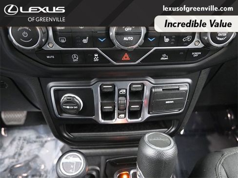 Used 2020 Jeep Gladiator Overland image 18