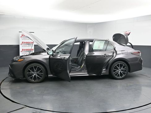 Used 2023 Toyota Camry SE FWD image 39