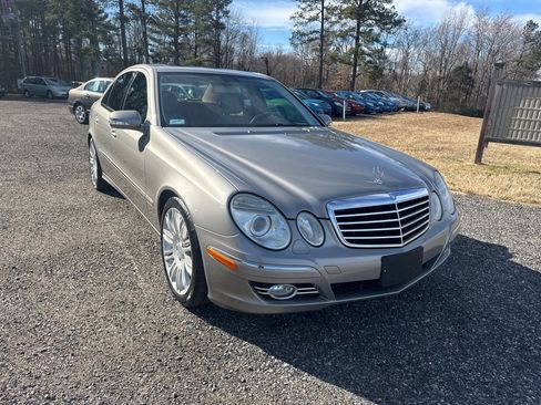 Used 2008 Mercedes-Benz E 350 Sedan image 2