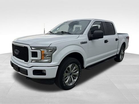 Used 2018 Ford F150 XL w/ Equipment Group 101A Mid AWD/4WD image 6