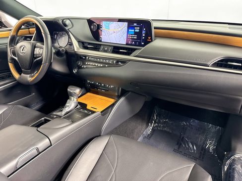 Used 2020 Lexus ES 350 w/ Accessory Package image 36