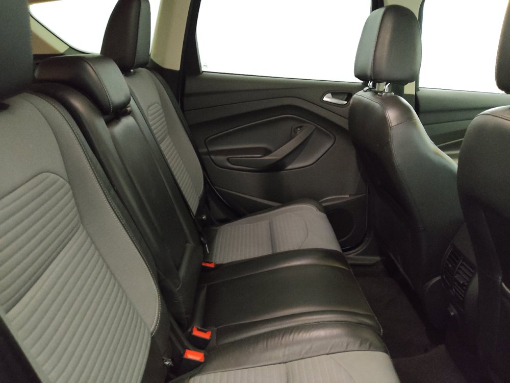 Used 2017 Ford Escape SE w/ SE Sport Appearance Package FWD image 19
